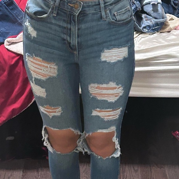 Hollister jeans - Picture 2 of 4